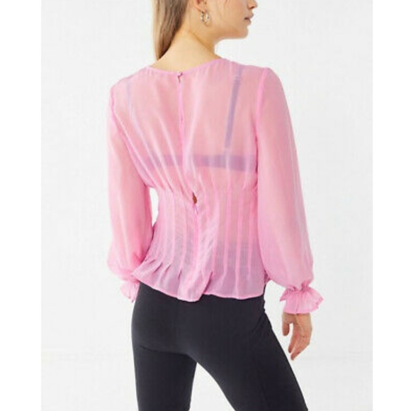 Finders Keepers Pink Blouse - Picture 2 of 8